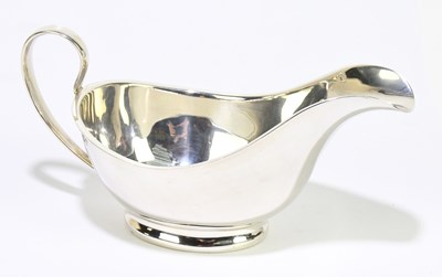Lot 2279 - CHARLES BOYTON & SONS; a George V hallmarked...