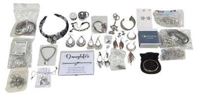 Lot 1350 - A quantity of costume jewellery including...