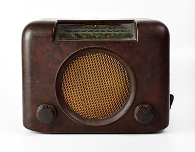 Lot 324 - BUSH; a vintage Bakelite radio, 'Type D.A.C....