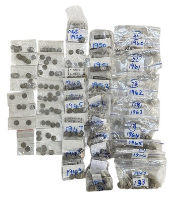 Lot 1473 - A collection of approximately eleven hundred...