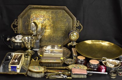 Lot 356 - Miscellaneous metalware to include a large...