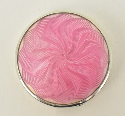 Lot 1088 - An Art Deco George V hallmarked silver powder...