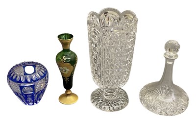 Lot 587 - Four items of art and decorative glass,...