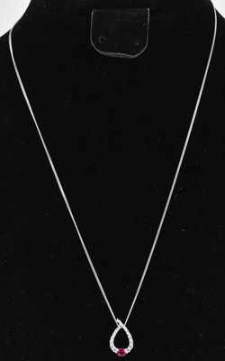 Lot 1197 - An 18ct fine link necklace, length 42cm,...