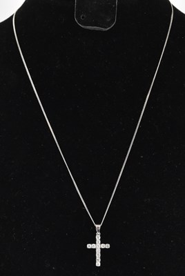 Lot 1190 - An 18ct white gold fine link necklace, length...