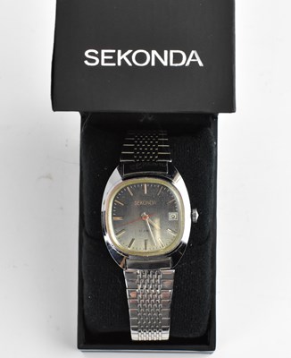 Lot 1294 - SEKONDA; a gentlemen's 17 jewel wristwatch,...