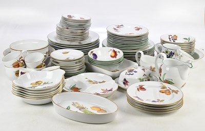 Lot 1680 - ROYAL WORCESTER; a large collection of...