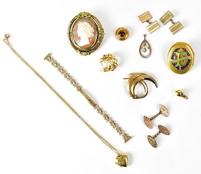 Lot 1122 - A swivel mourning brooch set with cameo to one...