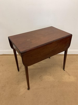 Lot 792 - A mahogany Pembroke table, 74cm high, width...