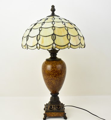 Lot 135 - A Tiffany-style lampshade, with clear vertical...