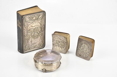 Lot 1057 - LEVI & SALAMAN; an Edward VII hallmarked...