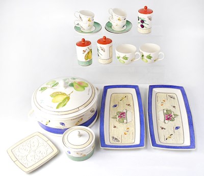 Lot 261 - WEDGWOOD; a quantity of 'Sarah's Garden' tea...
