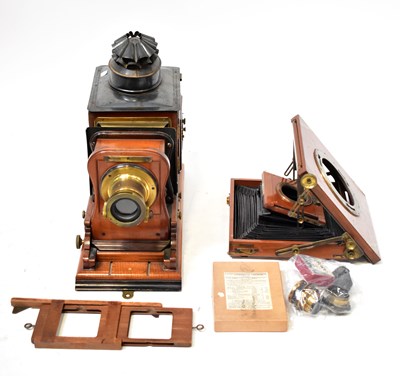 Lot 382 - An Archer & Sons Magic Lantern in a mahogany...