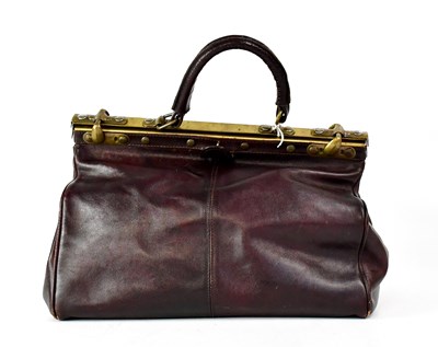 Lot 627 - A vintage oxblood leather Gladstone bag with...