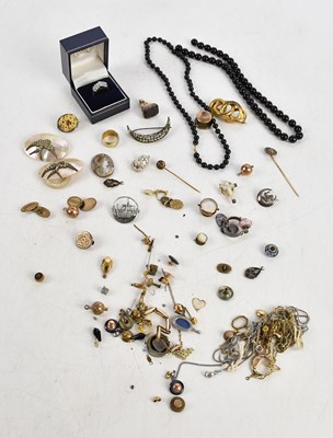 Lot 477 - A collection of costume jewellery including...