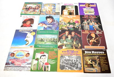 Lot 600 - A small quantity of vinyl LPs including...