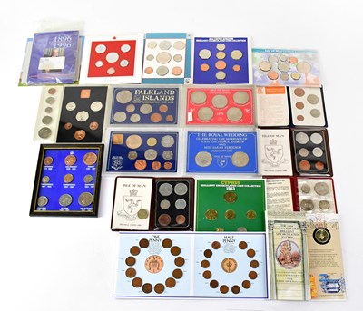 Lot 973 - A collection of UK and World uncirculated coin...