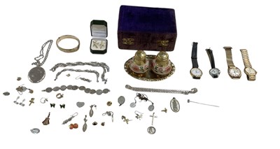 Lot 1653 - A group of various items of modern and vintage...