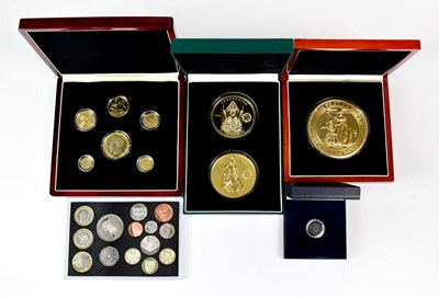 Lot 964 - A cased limited edition gold-plated Super...