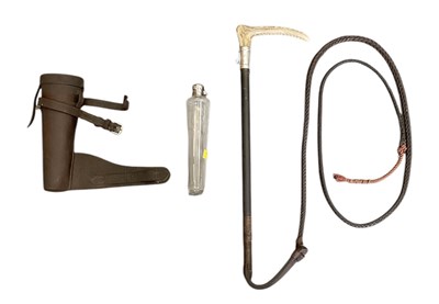 Lot 333 - A vintage riding crop with horn handle and...