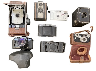 Lot 438 - A quantity of cameras including Yashica FX-3,...