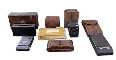Lot 441 - A quantity of cameras including Kodak No. 3...