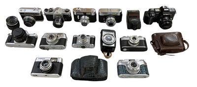 Lot 450 - A quantity of cameras including Werra, Pentax,...