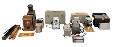 Lot 421 - A quantity of vintage projectors including...