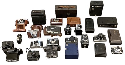 Lot 426 - A quantity of cameras including Olympus OM10,...