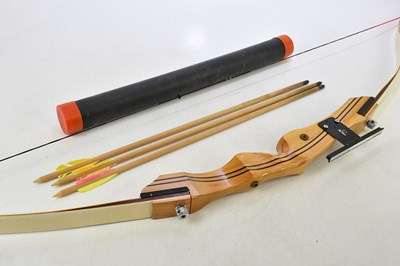 Lot 2472 - BEAUCHAMP; a bow with assorted arrows.
