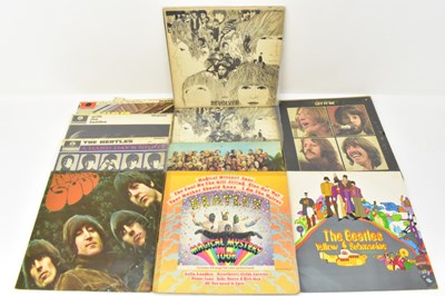 Lot 467 - THE BEATLES; a mixed lot including '1962-1966',...