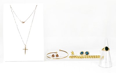Lot 1107 - A group of 9ct yellow gold jewellery,...