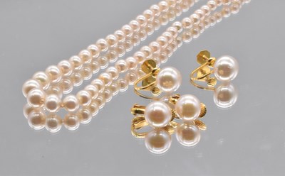 Lot 560 - CIRO PEARLS; a graduated hand tied necklace,...