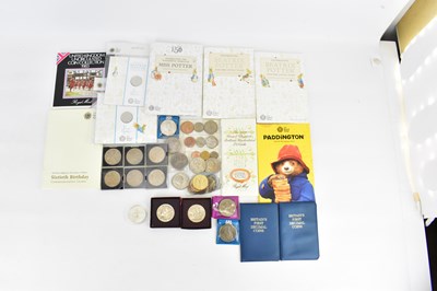 Lot 972 - Mixed coins to include commemorative plaques, '...