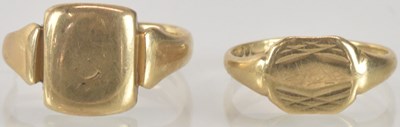 Lot 1343 - Two 9ct gold signet rings with blank tables,...
