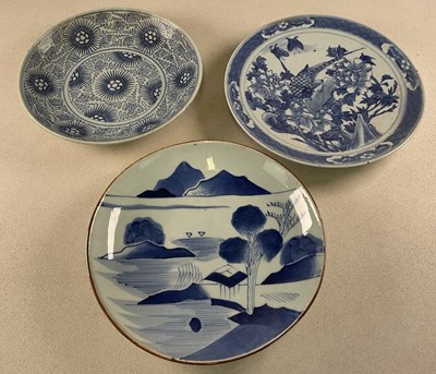 Lot 43 - A 19th century Chinese charger, decorated with...