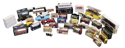 Lot 594 - A large quantity of boxed and unboxed model...