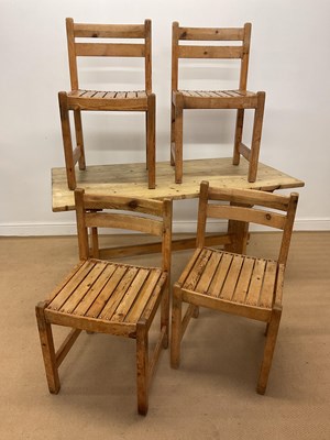 Lot 743 - A farmhouse country style pine table, height...