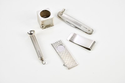 Lot 1075 - WILLIAM MANTON; a hallmarked silver Elizabeth...