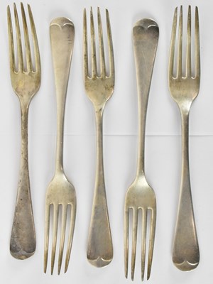 Lot 1074 - MAPPIN & WEBB LTD; a set of five Victorian...