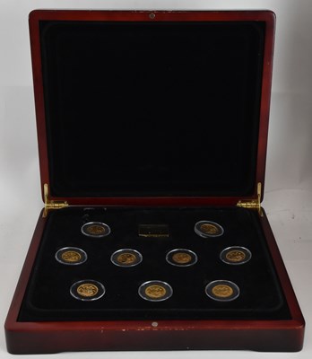Lot 1669 - An Edward VII full reign gold sovereign set...