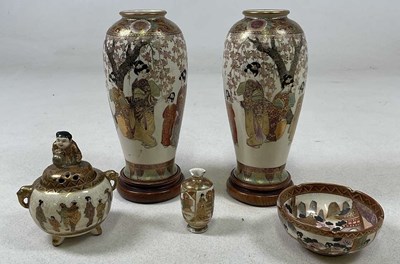 Lot 30 - A pair of Japanese Meiji period ovoid Satsuma...