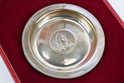 Lot 1048 - SILVERWARE MANUFACTURERS LTD; an Elizabeth II...