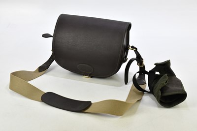 Lot 2476 - A leather cartridge box and 'Musto' shoulder...