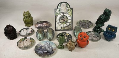 Lot 172 - A quantity of owl collectibles, to include...