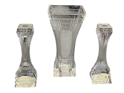 Lot 706 - An early 20th century Art Deco heavy crystal...