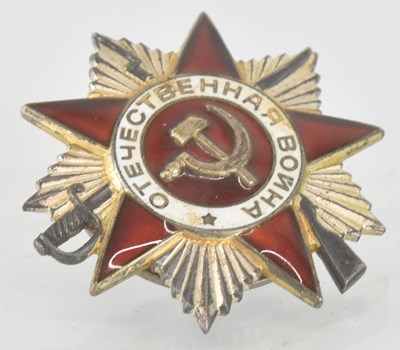 Lot 412 - A Russian red and white enamelled 'Order of...