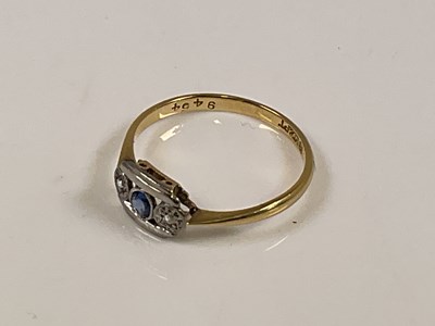 Lot 554 - An 18ct yellow gold platinum tipped Art Deco...