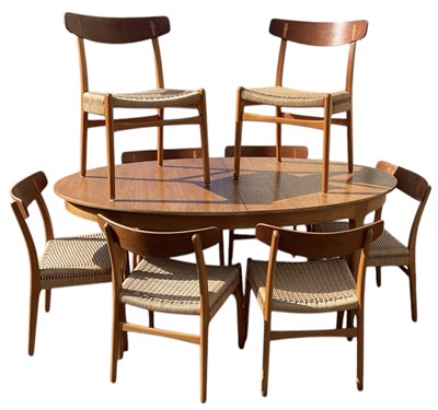 Lot 11 - HANS J WEGNER FOR CARL HANSEN & SON; a mid...