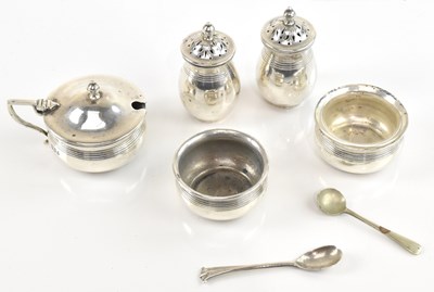 Lot 1290 - WAKELY & WHEELER; a George V hallmarked silver...